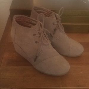 TOMS desert suede wedges